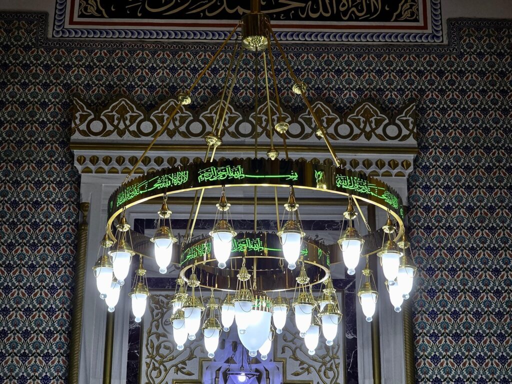 2 Metre Çap Lazer Kesim Ayetli Ledli Cami Avizesi — 4. görsel